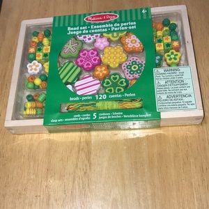 Melissa and Doug Bead Set Ages: 4+